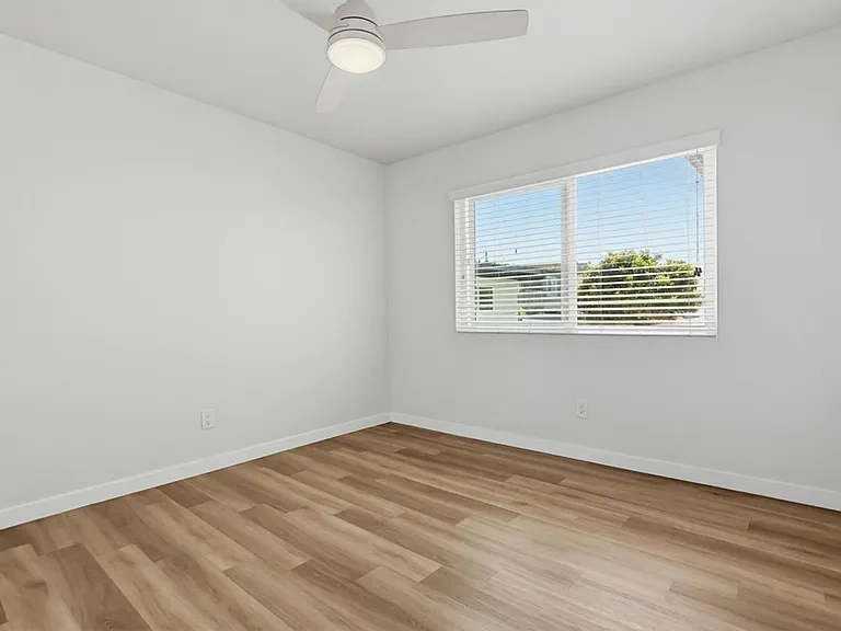 25829 Viana — Photo 47