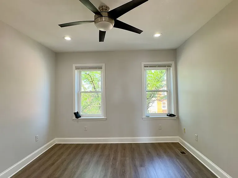 709 Scott St — Photo 23