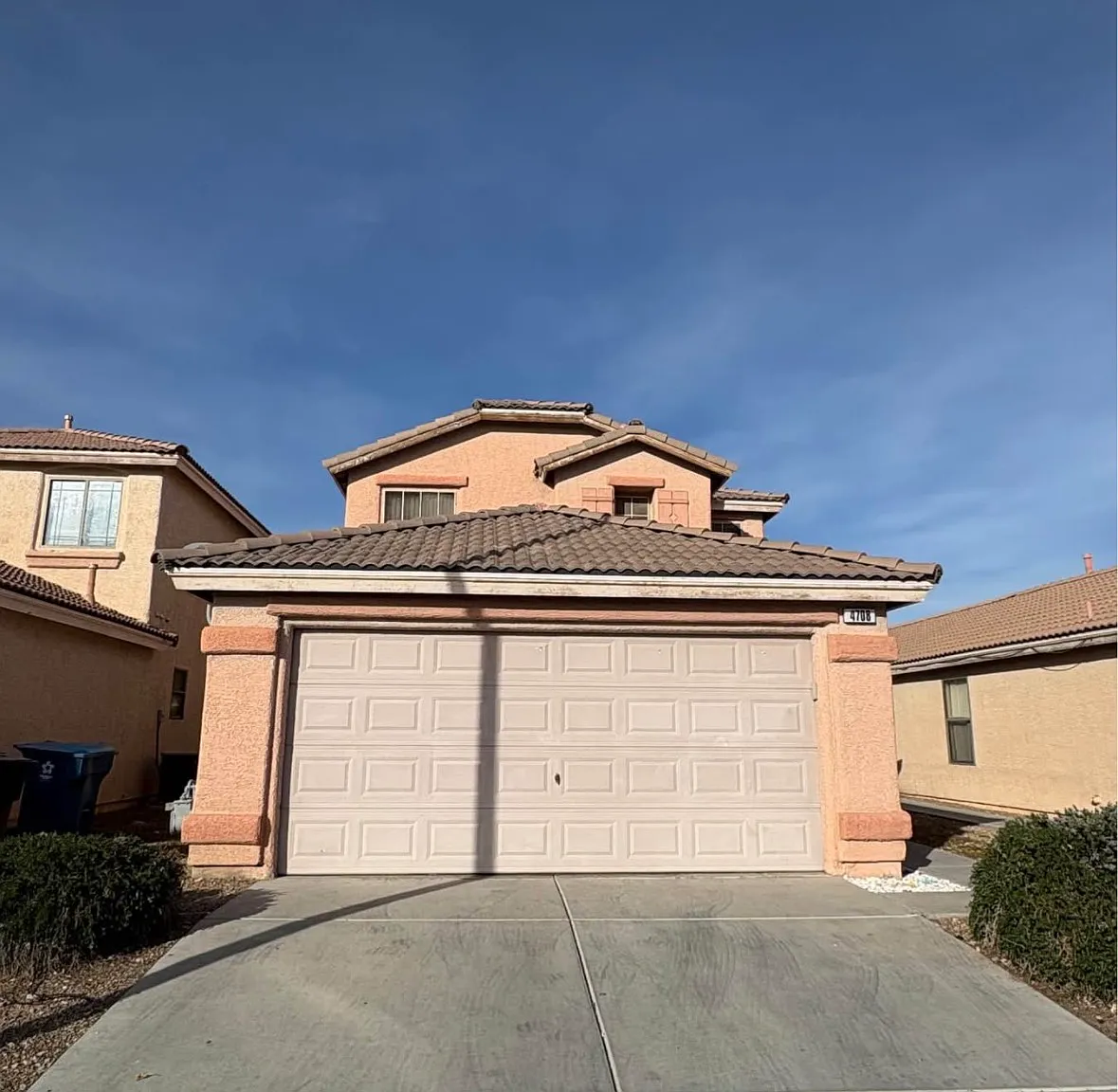 3 bed, 1462 sqft, $1,950 — Photo 1