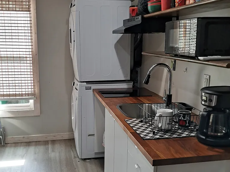 58 Larose Ct SW — Photo 2