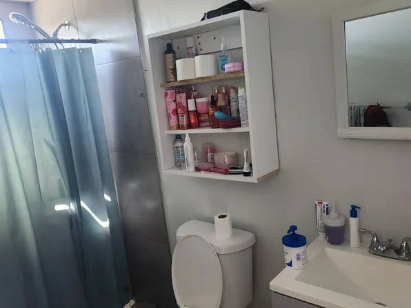 1676 Dillard St, San Diego, CA 92114