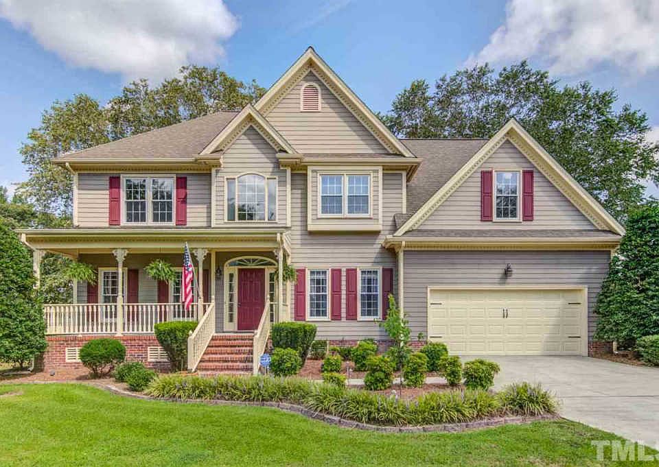 1st image of 204 Creekside Dr