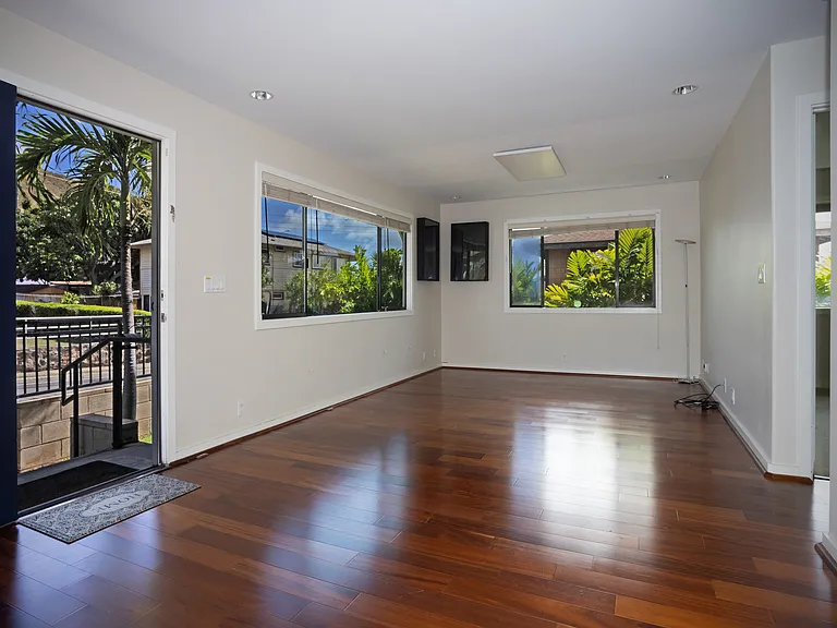 Spacious Living Room with Wood Flooring and Split AC Unit! (1st Floor)