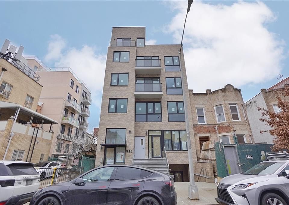 1st image of 915 55th St APT 4B