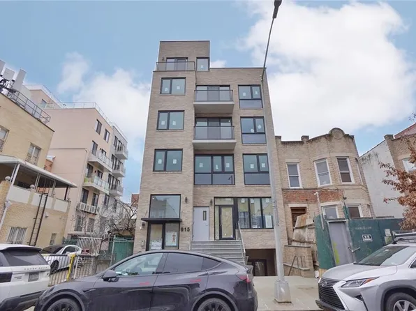 915 55th St APT 3B, Brooklyn, NY 11219