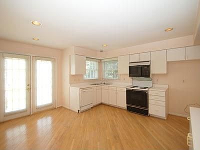 2nd image of 7494 Muchmore Close