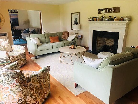 5th image of 10490 Bay Shore Dr