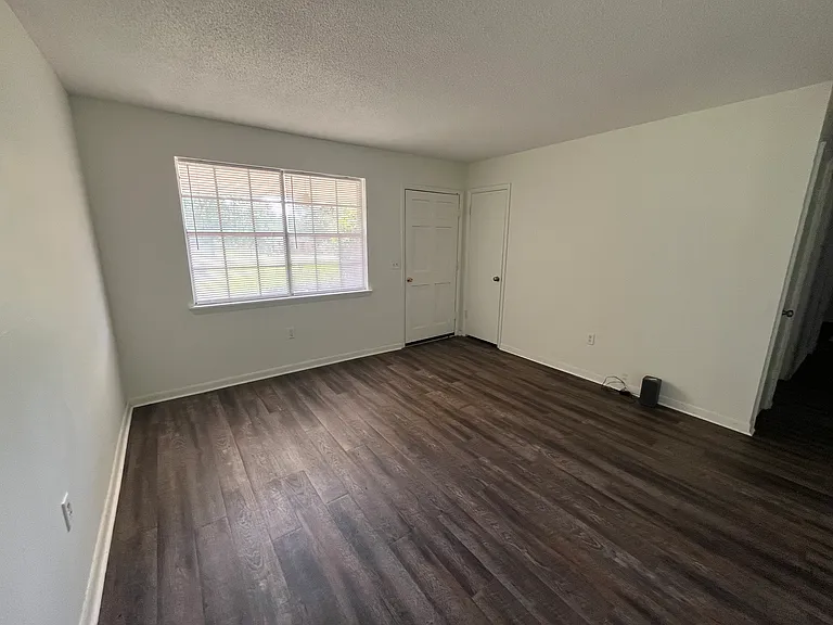 2293 Burkhalter Rd — Photo 2
