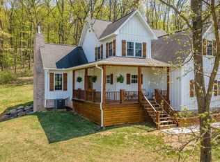 5266 Foothills Ln, Keezletown, VA 22832