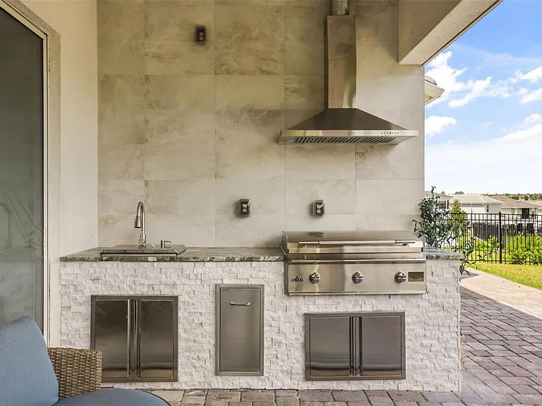16000 Volterra Point — Photo 43