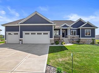 6653 Morning Dew Lane, Sun Prairie, WI 53590