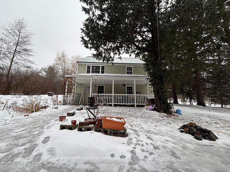 5th image of 1042 Coddington Road