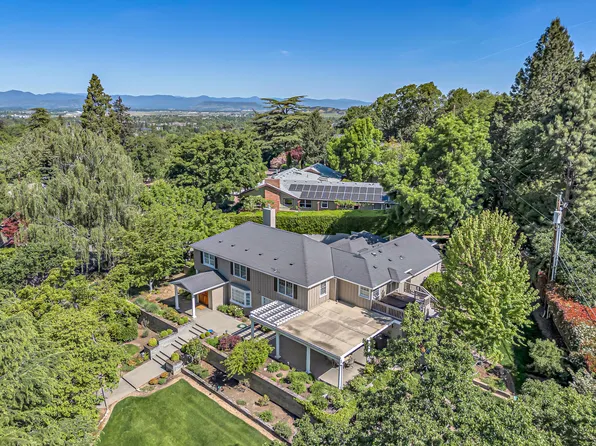 218 Saginaw Dr, Medford, OR 97504