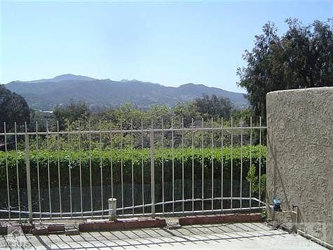 5th image of 1003 Saint Charles Pl