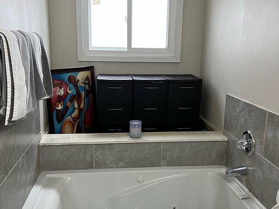 4th image of 3705 Briar Ln