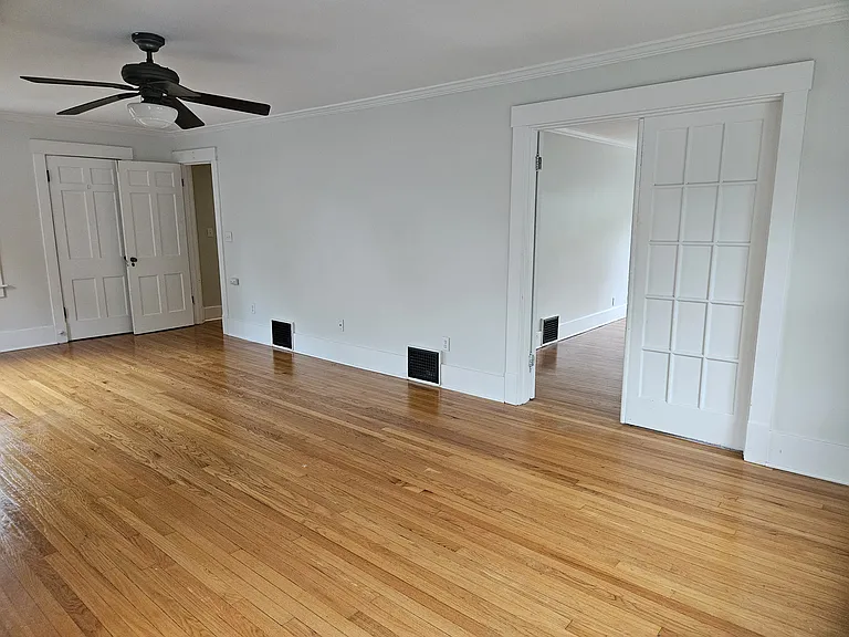1813 Harrison Hl — Photo 12