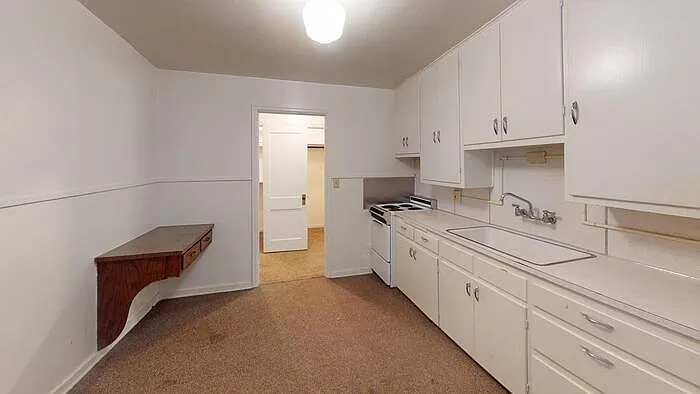 1 bed, 1.0 bath, $775 — Photo 2