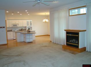 2118 Arlington Ln, North Mankato, MN 56003