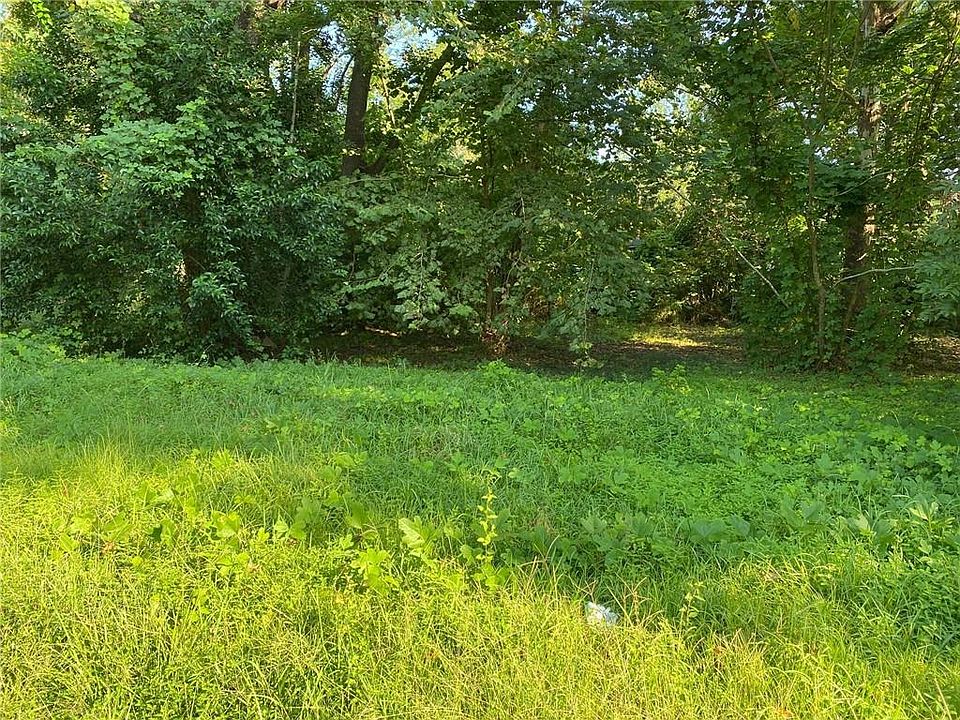 2nd image of 7126 1st St