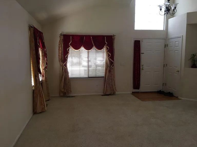 10558 Madison St — Photo 24