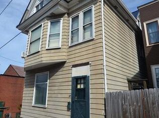 17 7th St #A, Wheeling, WV 26003