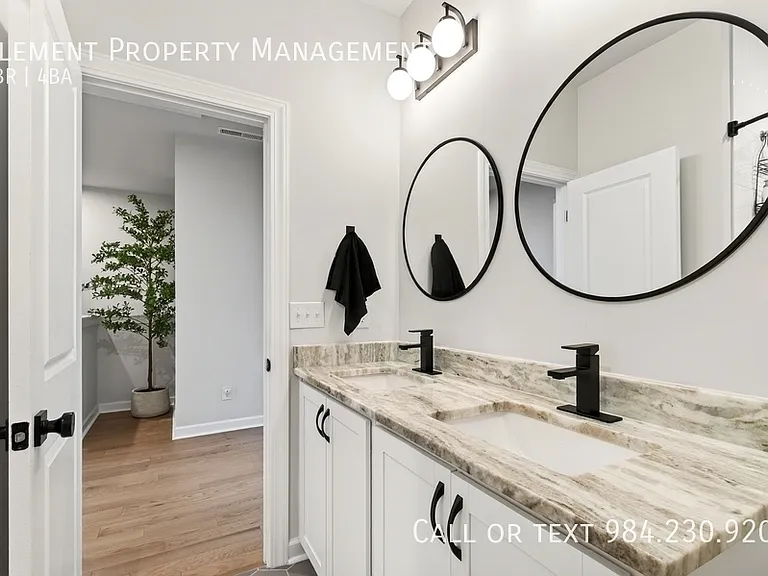 4730 Cypress Tree Ln #1 — Photo 49