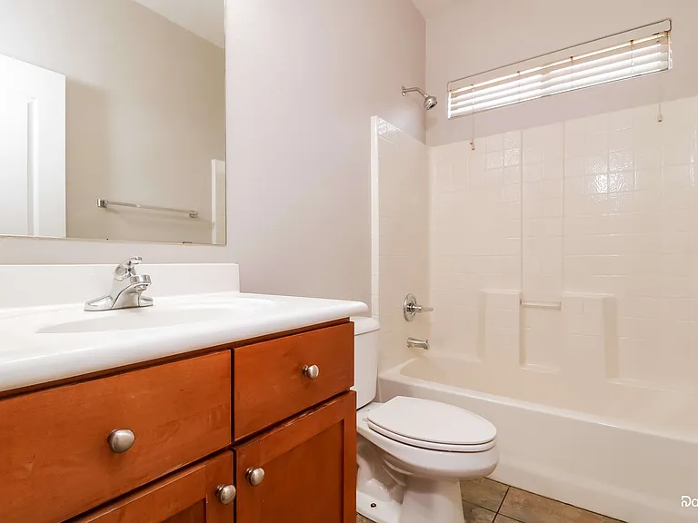 2427 S 101st Ln — Photo 13