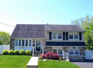 103 Long Ln, Voorhees, NJ 08043