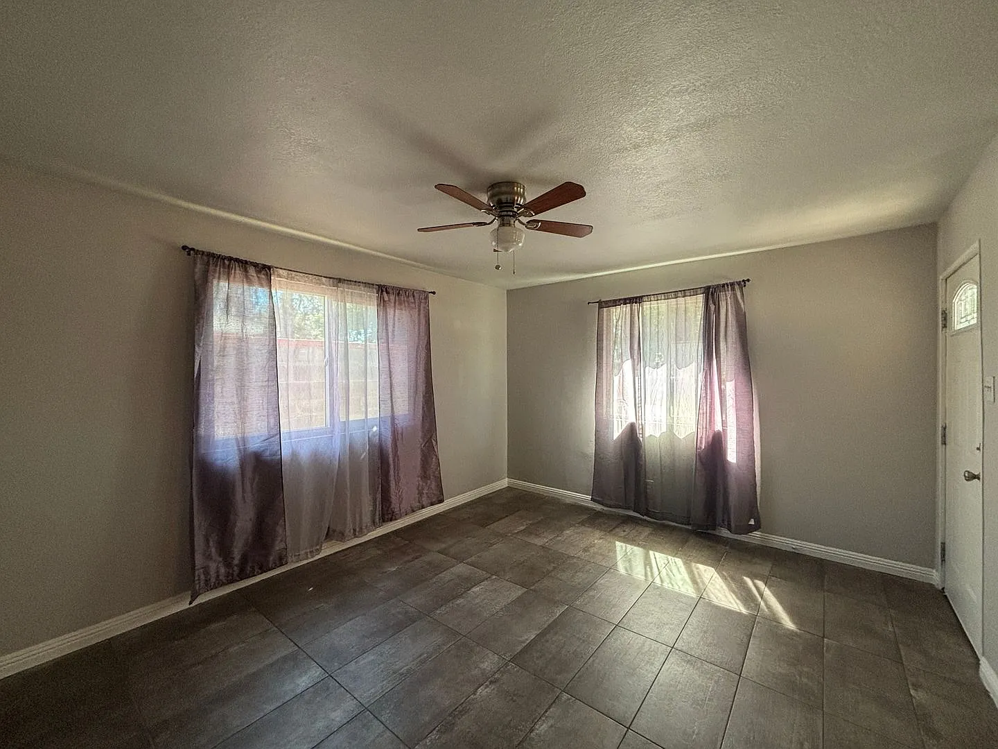 East Lancaster Home — Photo 4