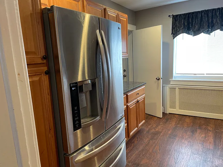 7837 Wendover Ave #1 — Photo 10
