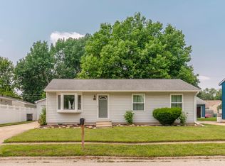 811 Cloverdale Ave, Waterloo, IA 50703