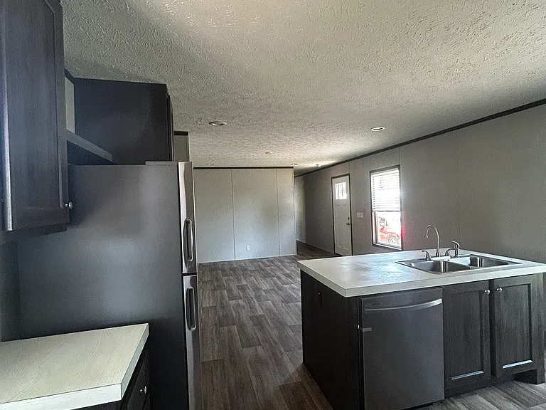 2207 W Macarthur Rd #11 — Photo 22