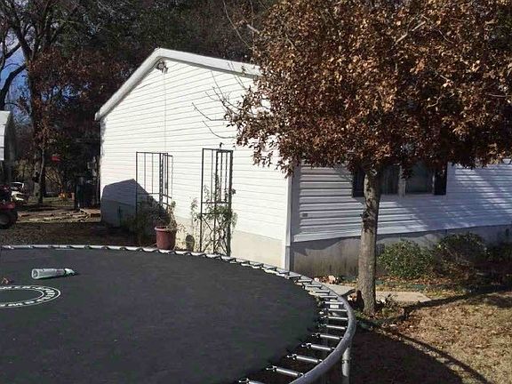 3rd image of 200 Sunset Acres Ct