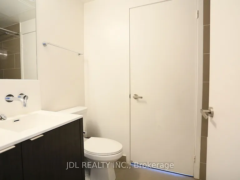 88 Harbour St #1705 — Photo 11