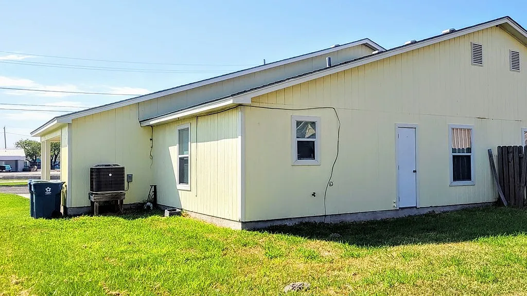 2 bed, 2.0 bath, 1064 sqft, $1,450 — Photo 4