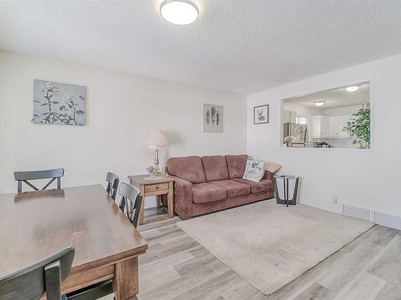 5th image of 112 Edgedale Way SW