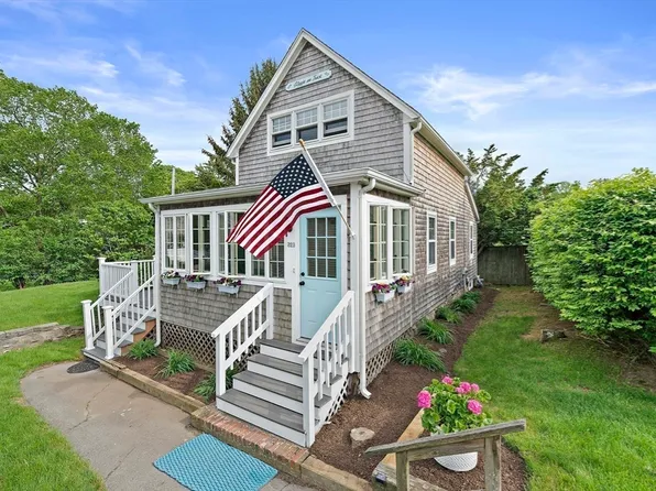 323 N Main St, Cohasset, MA 02025