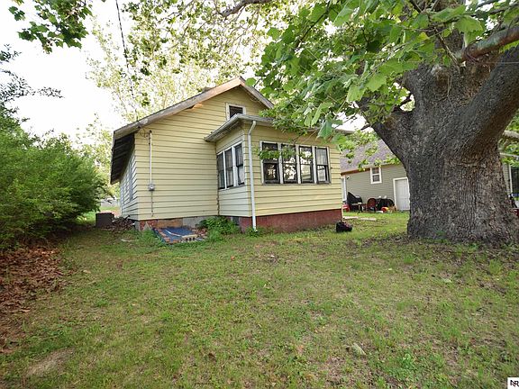 5th image of 810 3rd Ave