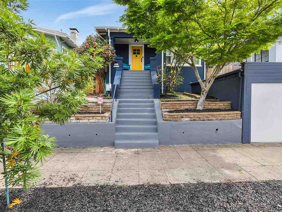 2nd image of 3832 Lincoln Ave