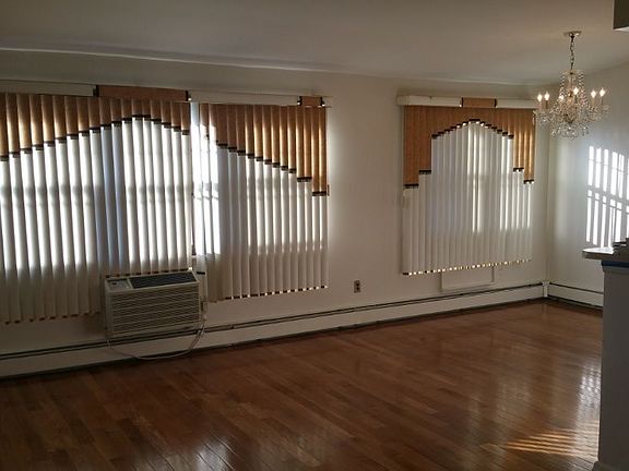 3rd image of 24016 70th Ave #3