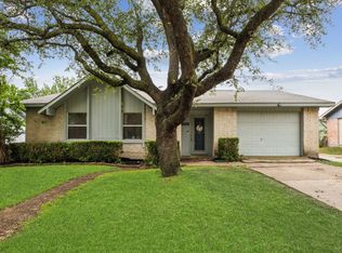2915 Lockwood Dr, Carrollton, TX 75007