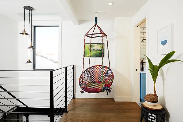 Rented by Nooklyn NYC LLC | media 32