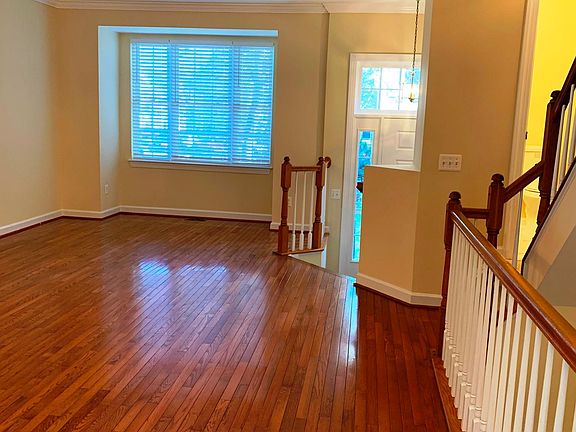 4th image of 3422 Diehl Ct
