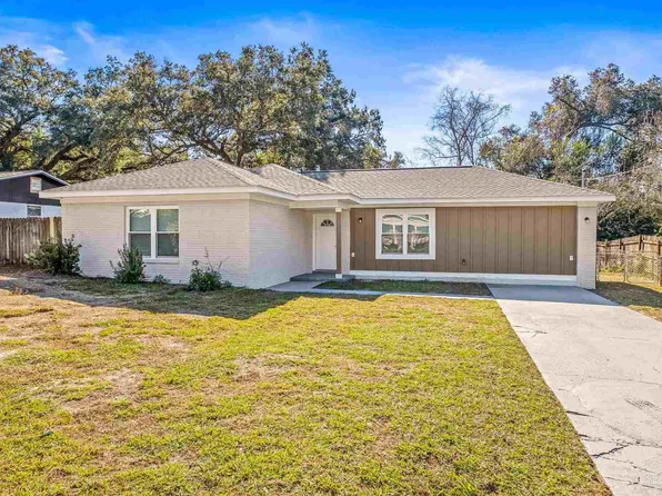 5841 Scotland Rd, Pensacola, FL 32526