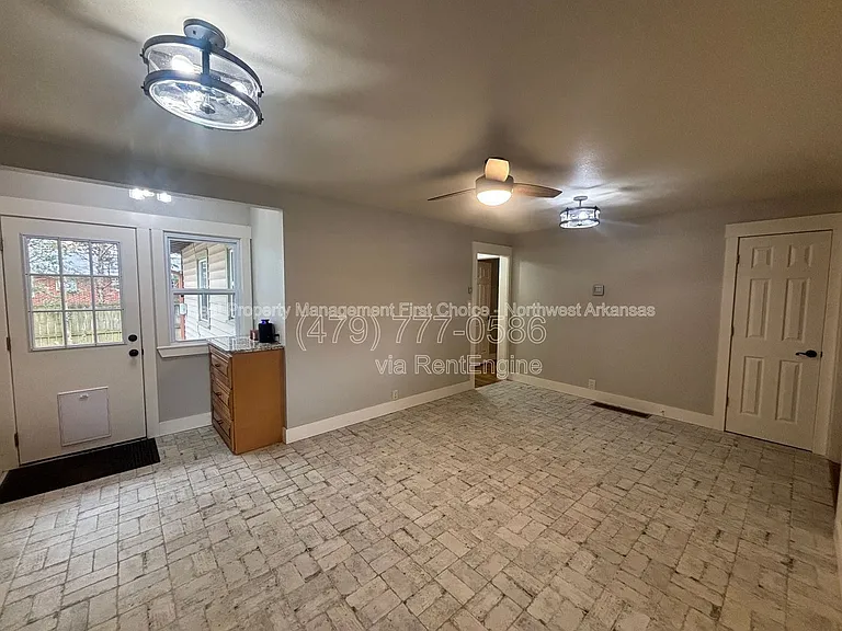 717 NW 6th St — Photo 3