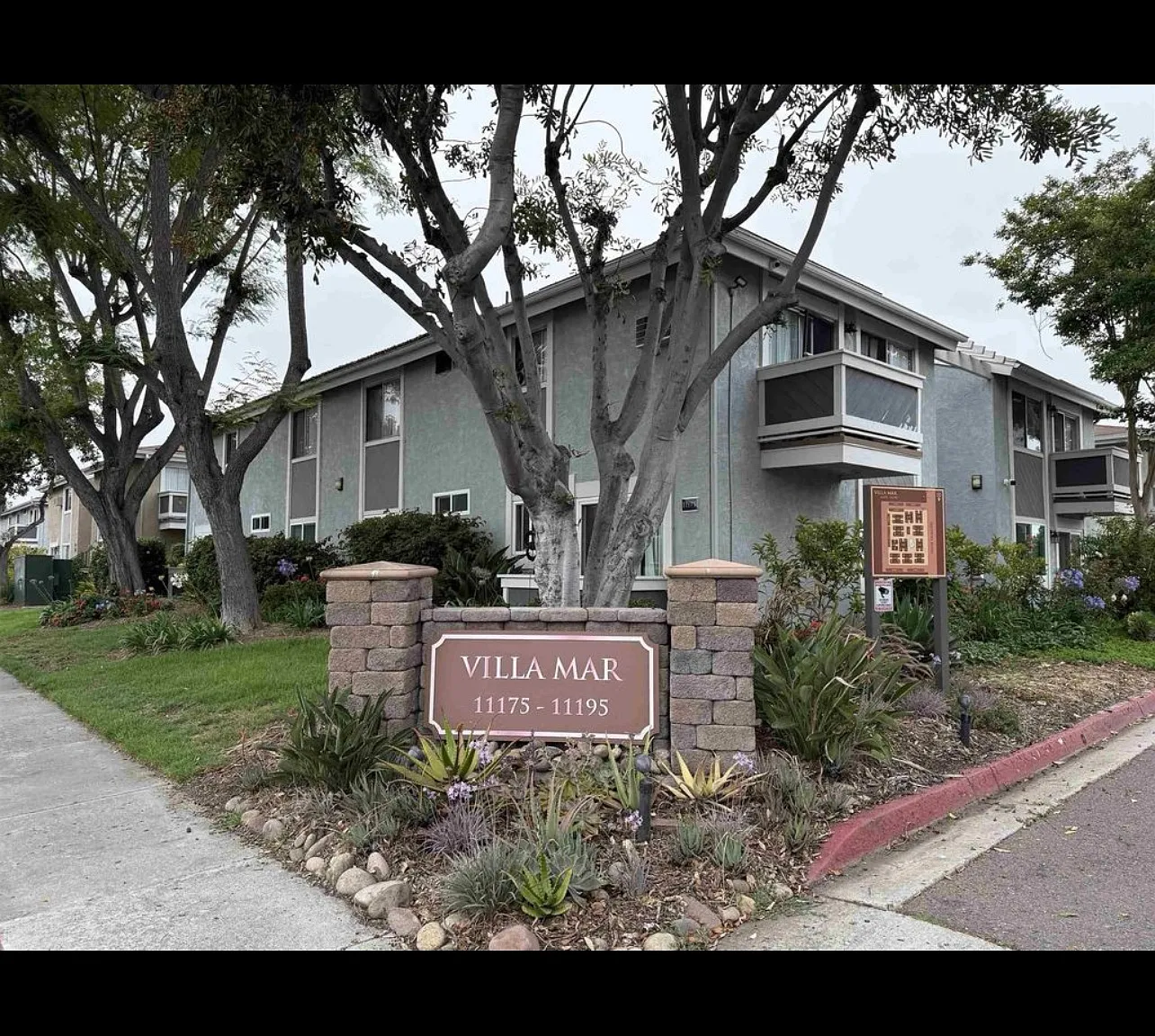 2 bed, 698 sqft, $2,500 — Photo 2