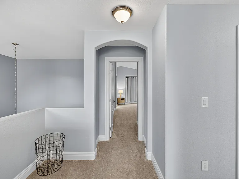 9157 Sunken Meadow Ave — Photo 10