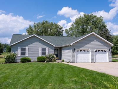 1006 Clubhouse Dr, Lake Isabella, MI, 48893