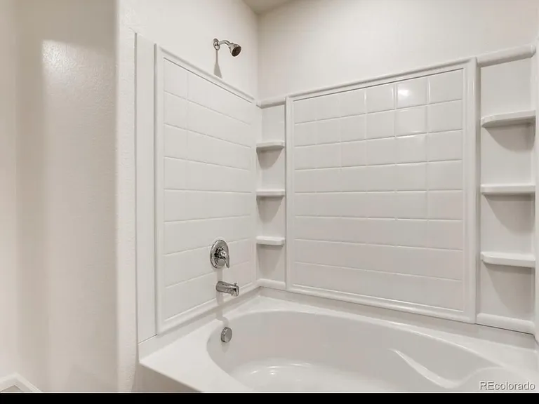 362 Spruce St — Photo 5