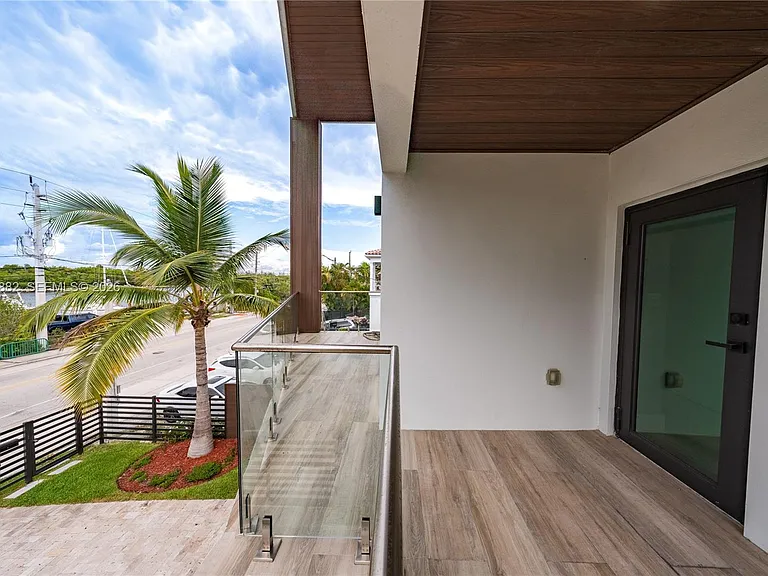 5601 N Ocean Dr — Photo 72